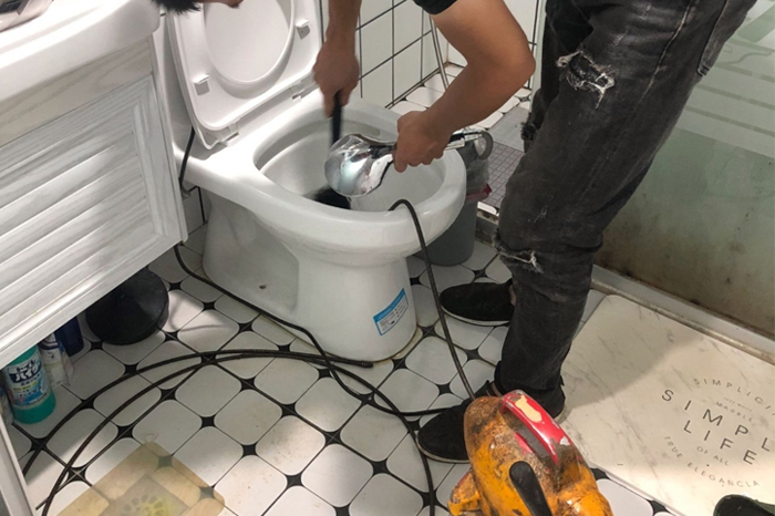 南平马桶堵塞自己疏通还是找师傅？专业上门服务让你省时更省心